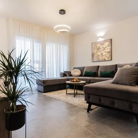 Royal - Luxury Vila *
