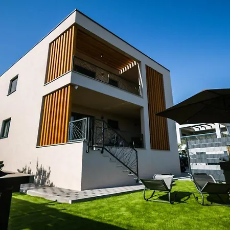 Villa Royal - Luxury Kastela