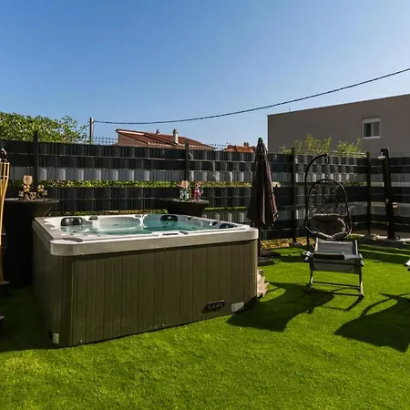 Villa Royal - Luxury Kastela
